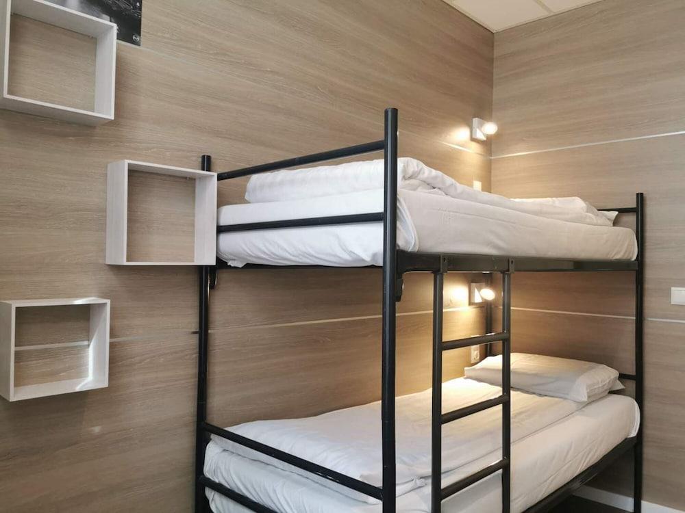 Hotel Jesse Room Type - Basic Twin Room, Shared Bathroom