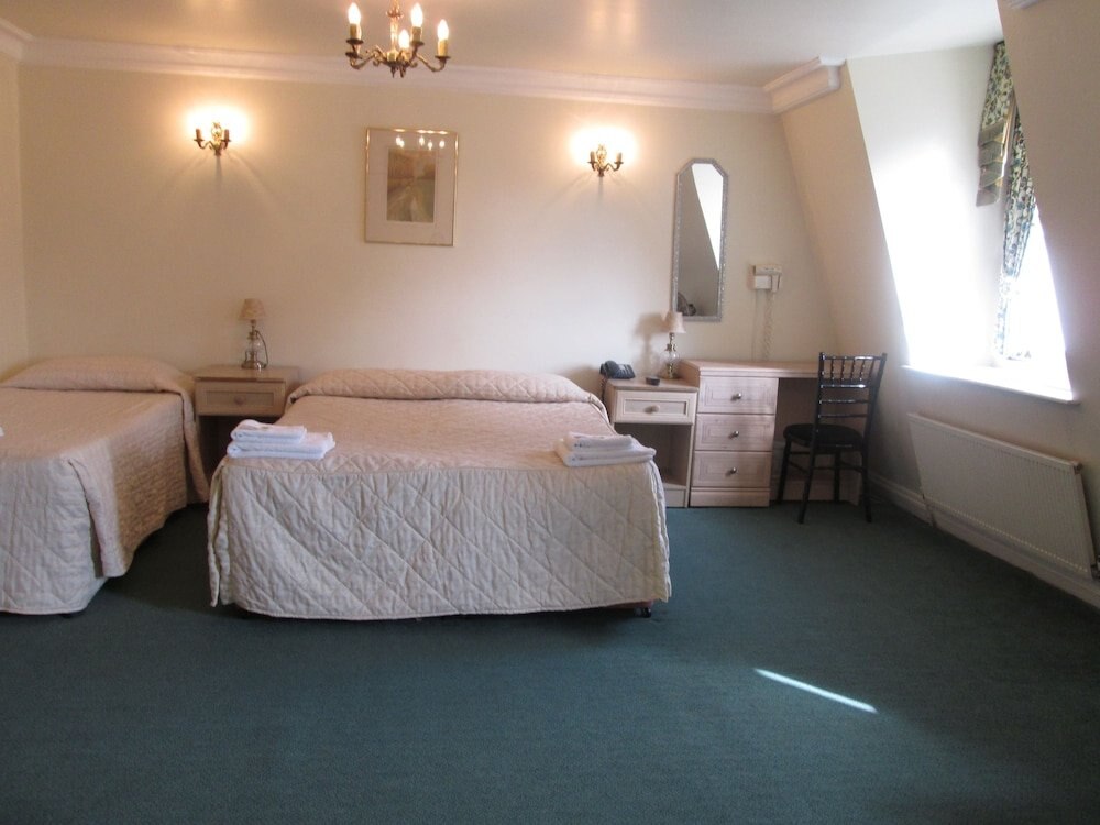 Brompton Hotel Room Type - Triple Room