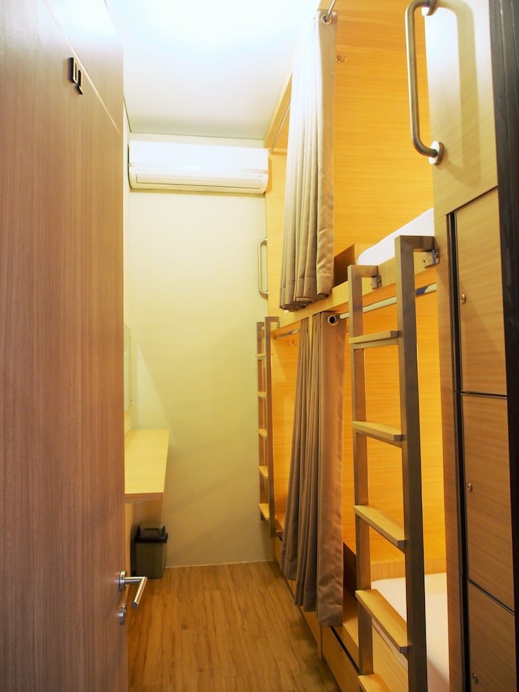 The Packer Lodge - Hostel