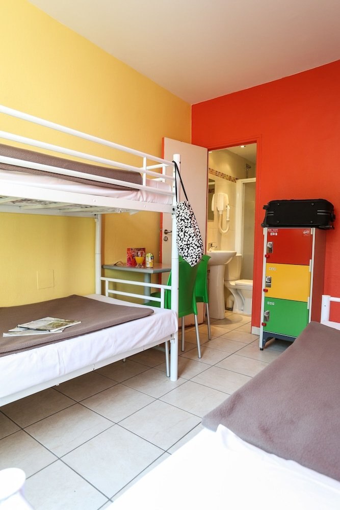 Le Montclair Montmartre by River - Hostel Room Type - Triple Room