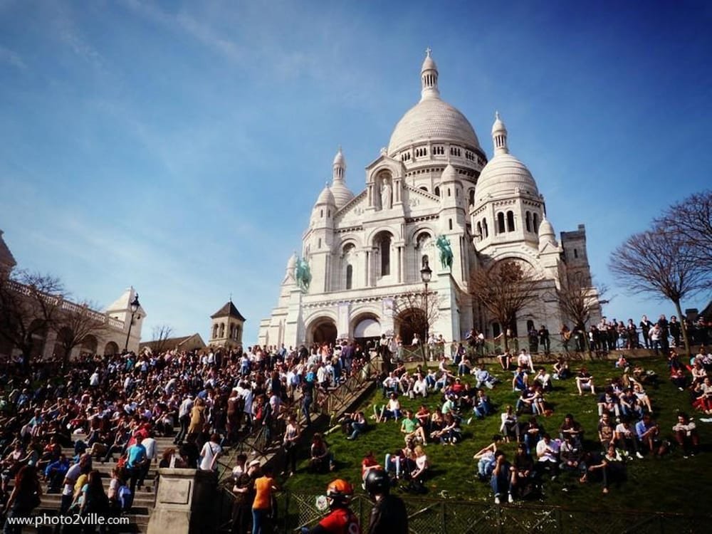 Le Montclair Montmartre by River - Hostel - Tap to explore photos