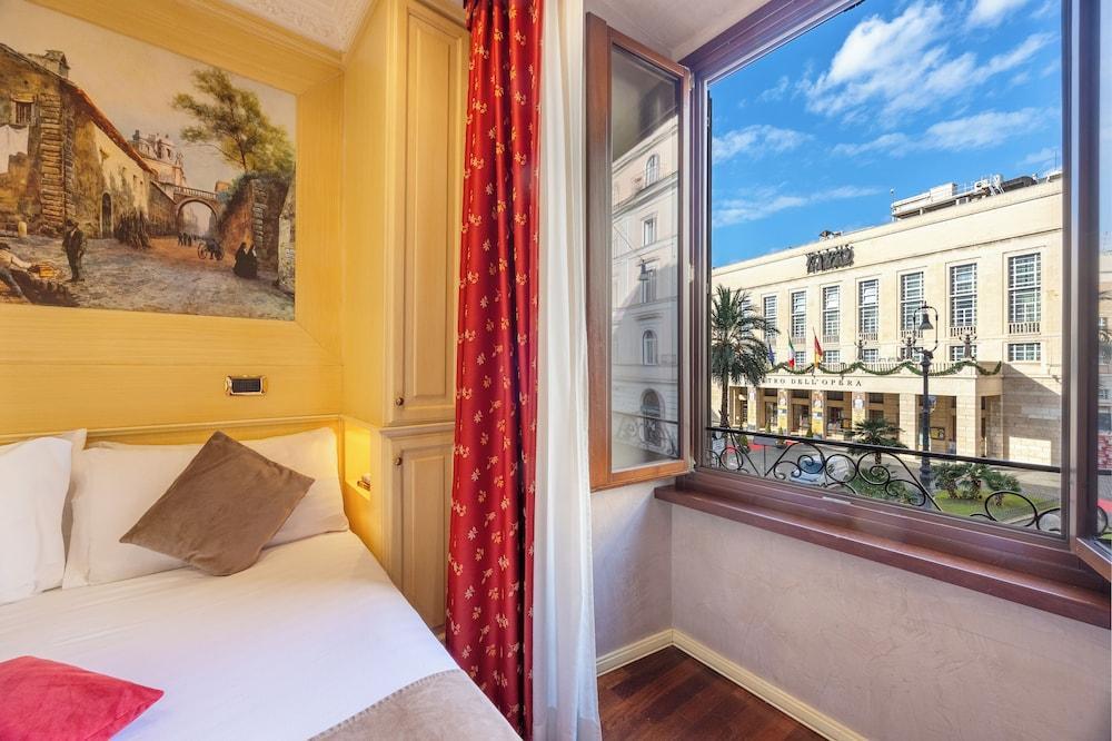 Al Viminale Hill Inn & Hotel Room Type - Deluxe Room, 1 Double or 2 Twin Beds, Non Smoking Al Viminale Hill Inn & Hotel Room Type - Deluxe Room, 1 Double or 2 Twin Beds, Non Smoking