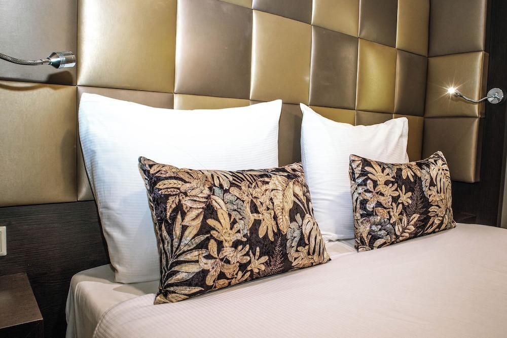 Golden Mansion Aparthotel Room Type - Deluxe Apartment Golden Mansion Aparthotel Room Type - Deluxe Apartment