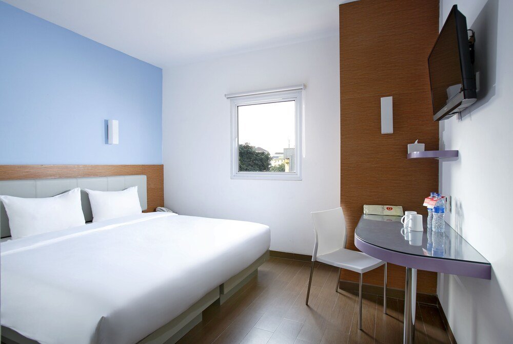 Amaris Hotel Tebet - Jakarta - Tap to explore photos