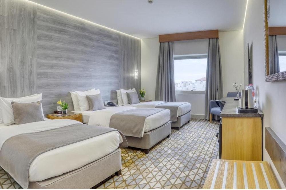 Geneva Hotel Amman Room Type - Superior Triple Room
