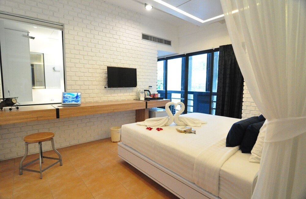 Forty Winks Phuket Hotel Room Type - Grand Double Room