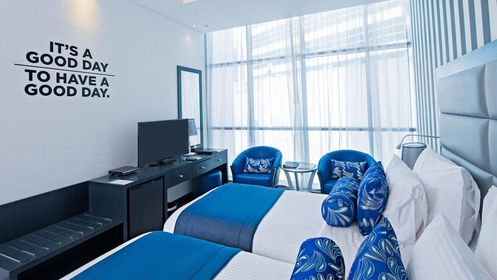 Signature 1 Hotel Tecom Room Type - Club Room Twin