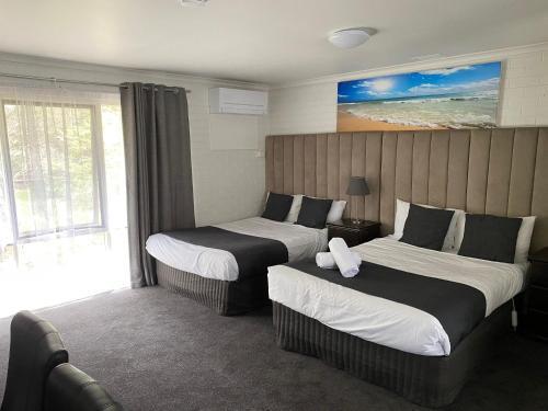 Frankston Motel Room Type - Deluxe Double Room with Two Double Beds
