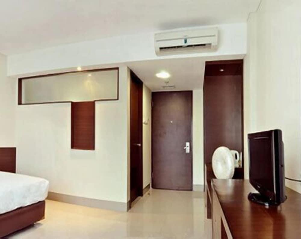 Bamboo Inn Hotel & Cafe Room Type - Deluxe Double Room