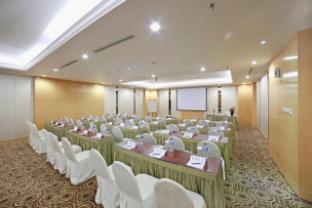 All Sedayu Hotel Kelapa Gading - Tap to explore photos