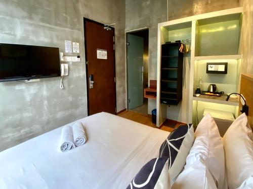 CHAOS BOUTIQUE HOTEL