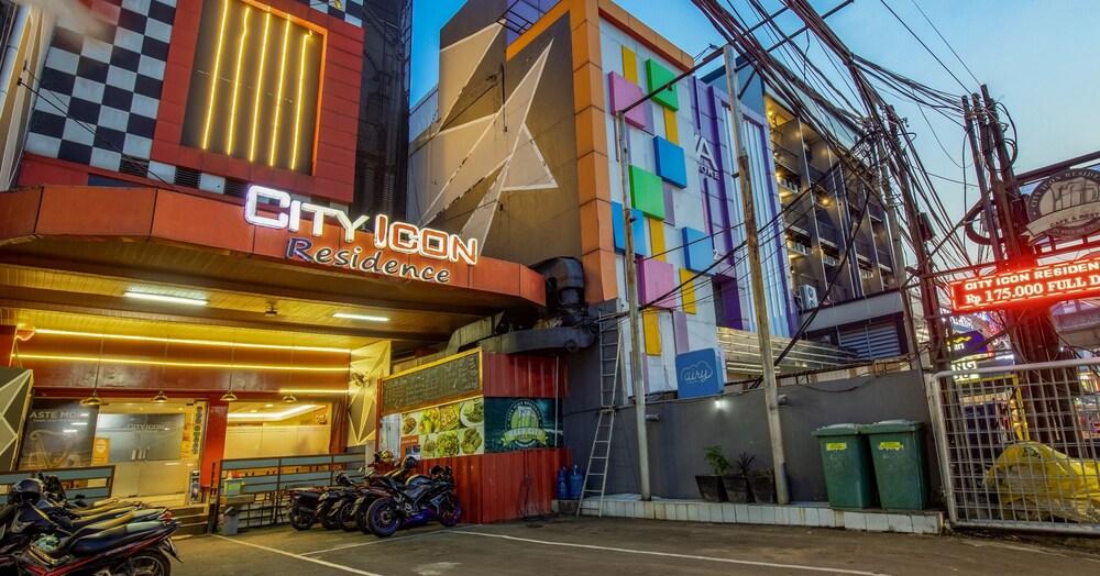 City Icon Residence - Tap to explore photos