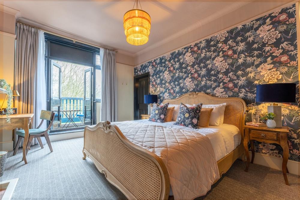 The Crown Inn Room Type - Feature Room