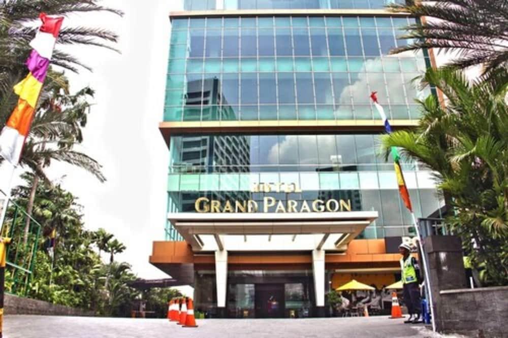 Grand Paragon - Tap to explore photos