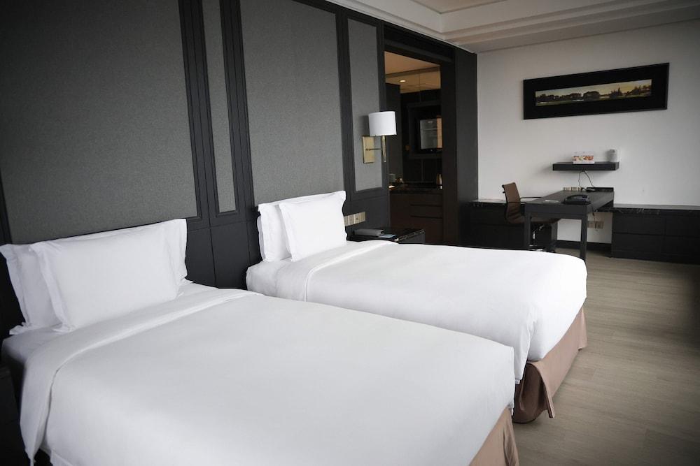 Crowne Plaza Shanghai Anting, an IHG Hotel - Tap to explore photos