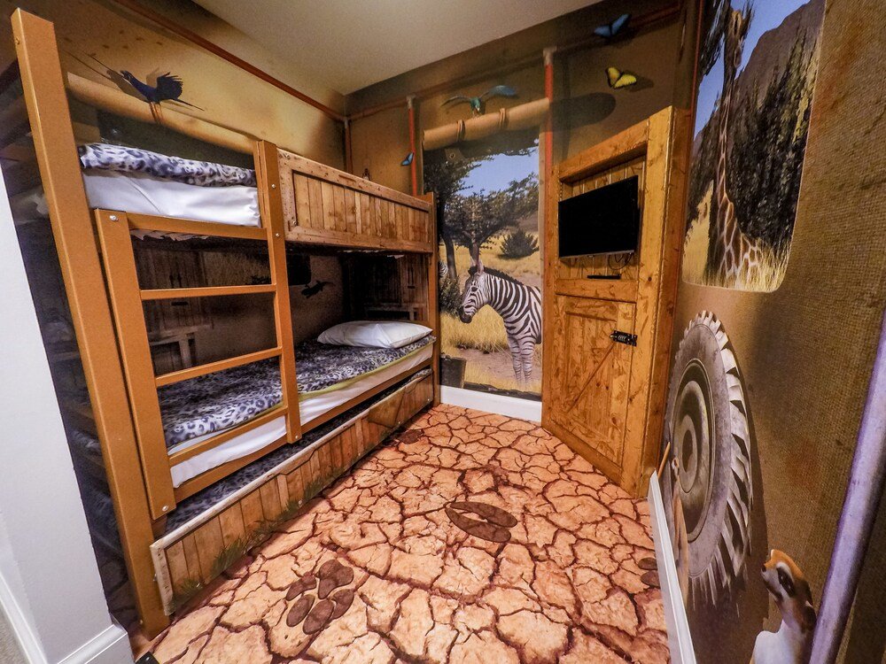 Chessington Safari Hotel - Tap to explore photos