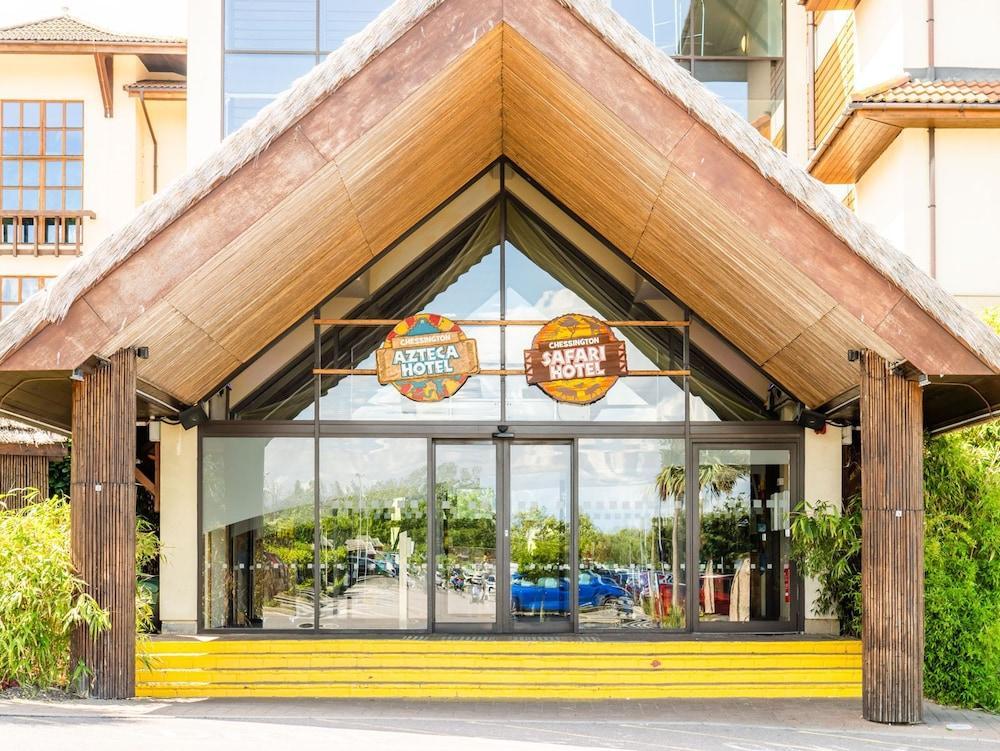 Chessington Safari Hotel - Tap to explore photos