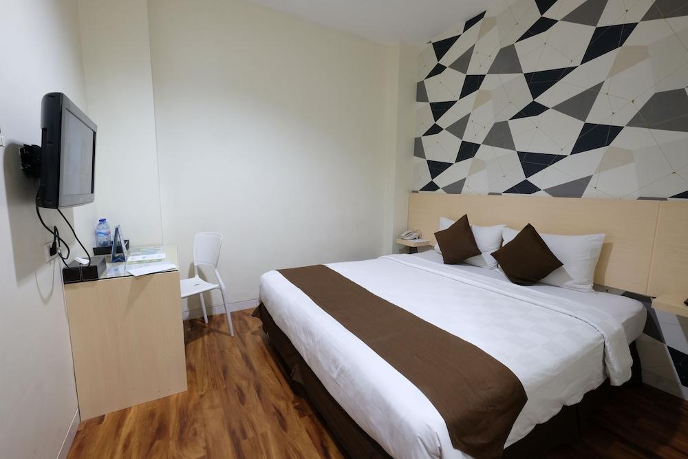 Hotel 88 Mangga Besar 120 by WH Room Type - Superior Room, 1 Double Bed