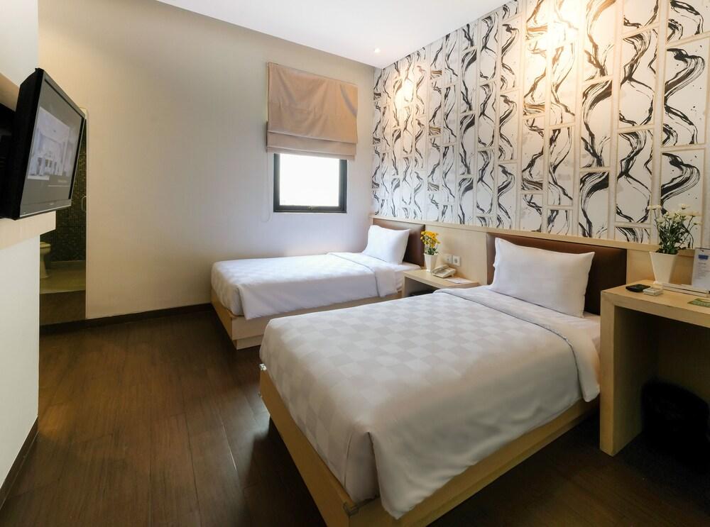 Hotel 88 Mangga Besar 62 by WH Room Type - Superior Twin Room