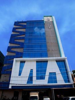 Hotel 88 Mangga Besar 62 by WH - Tap to explore photos