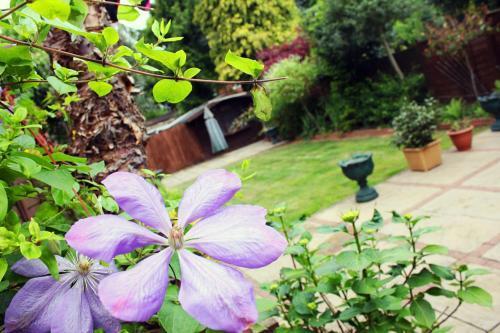 Gidea Park Hotel - Tap to explore photos