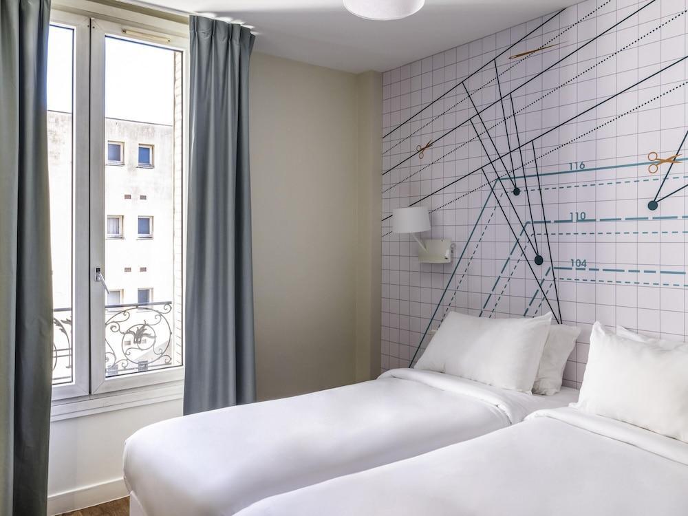 ibis Styles Asnières Centre Room Type - Superior Room, Multiple Beds