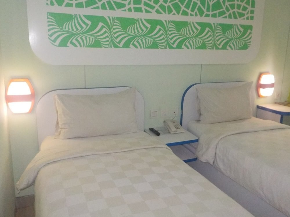 Cordex Hotel Ancol Jakarta - Tap to explore photos
