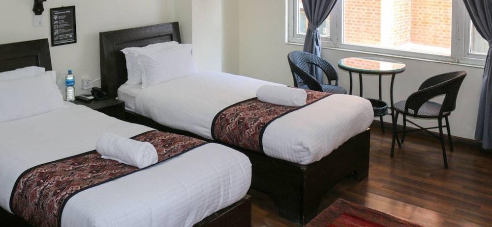 Alpine Hotel & Apartment Room Type - Deluxe Double Room, 1 King Bed Alpine Hotel & Apartment Room Type - Deluxe Double Room, 1 King Bed