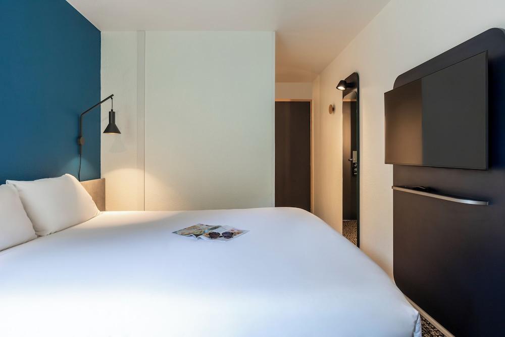 Ibis Paris Meudon Velizy - Tap to explore photos