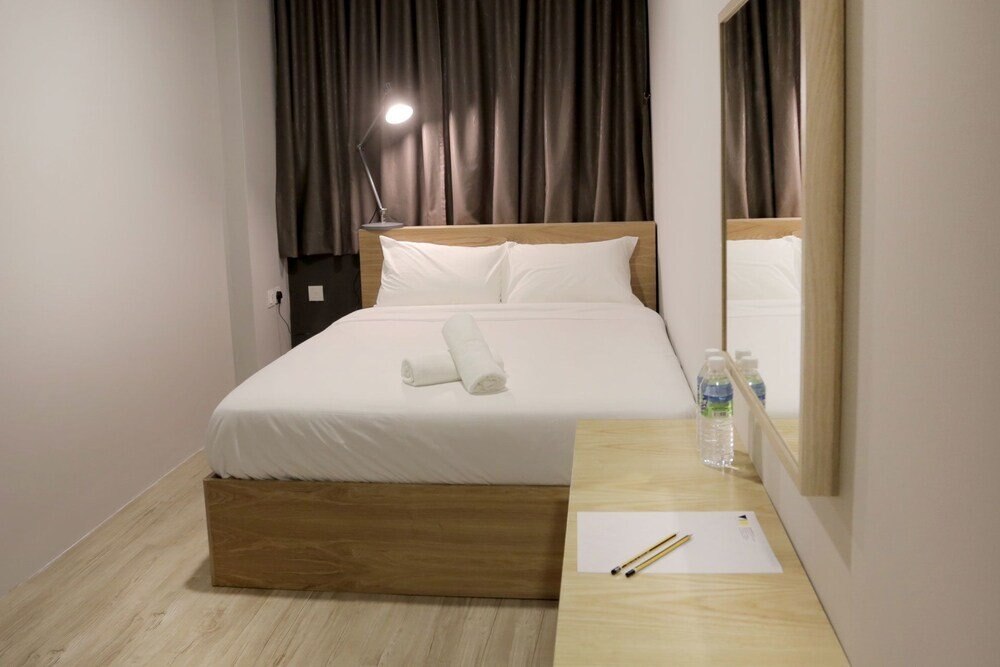 Vio Hotel Room Type - Room, 1 Queen Bed