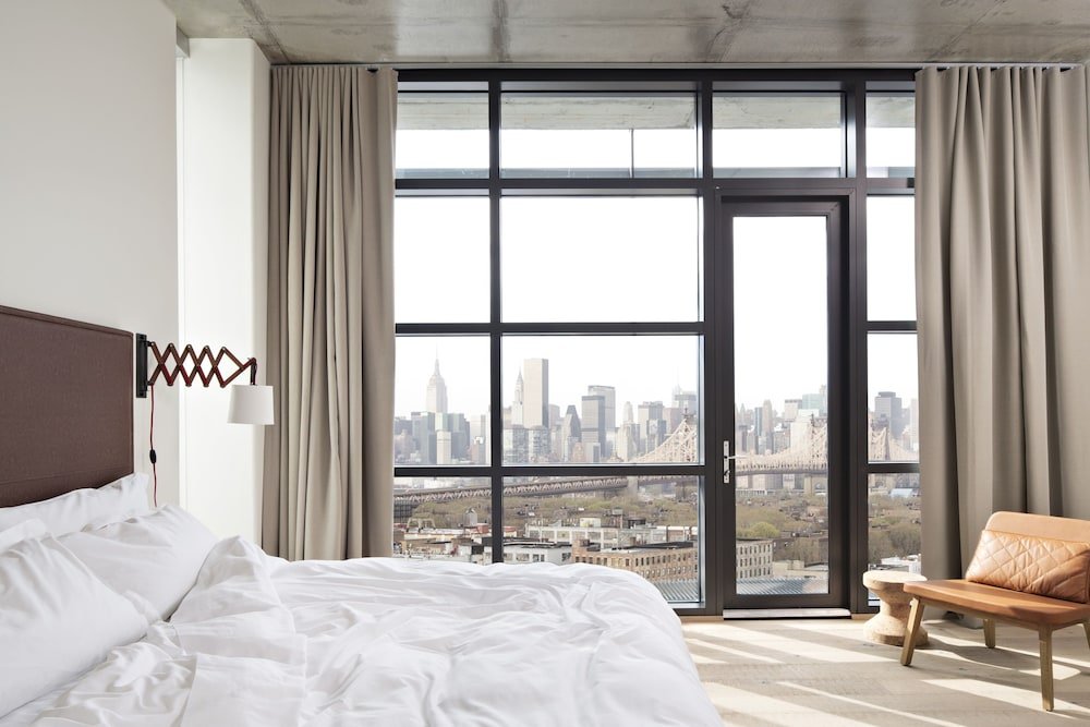 The Boro Hotel Room Type - Manhattan View Balcony 1 Bed King