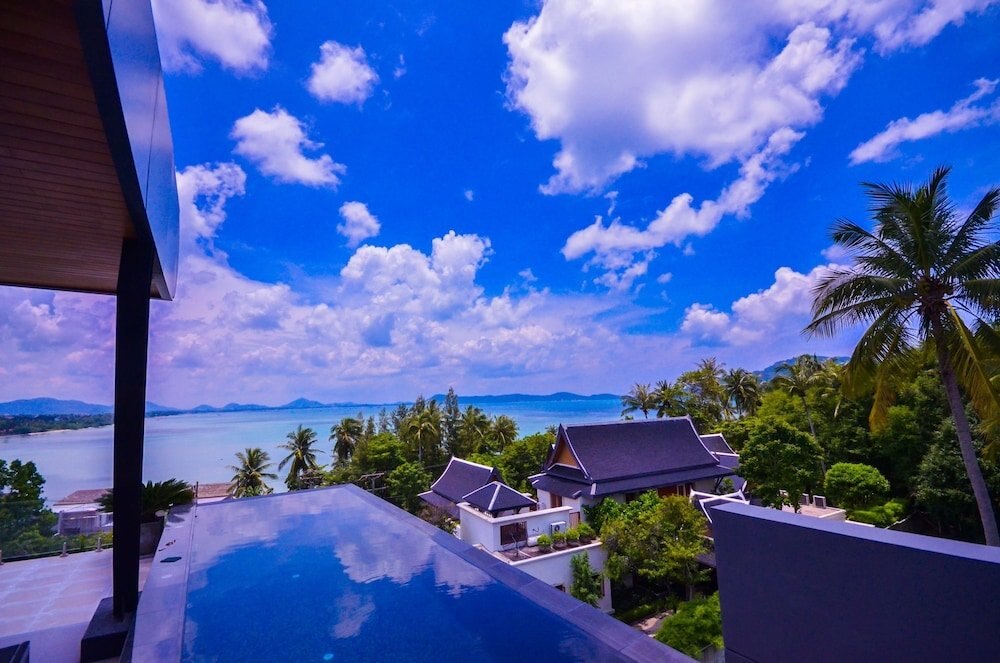 AQUA Villas Rawai - Tap to explore photos