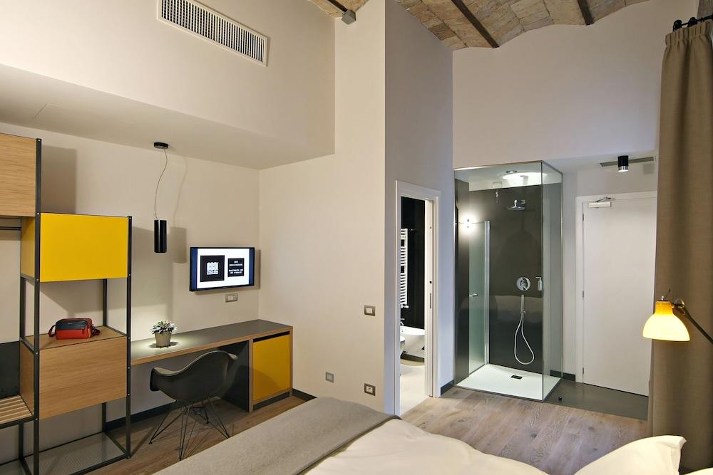 Vibe Nazionale Room Type - Annex Building Double Room