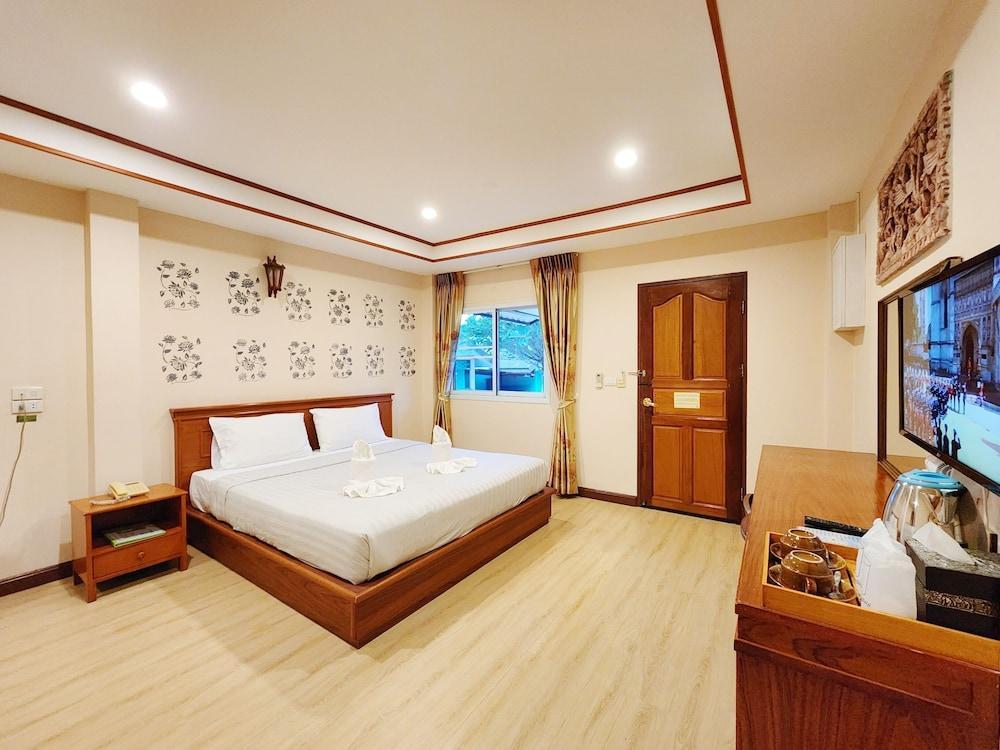 Phaithong Sotel Resort Room Type - Deluxe Bungalow Garden
