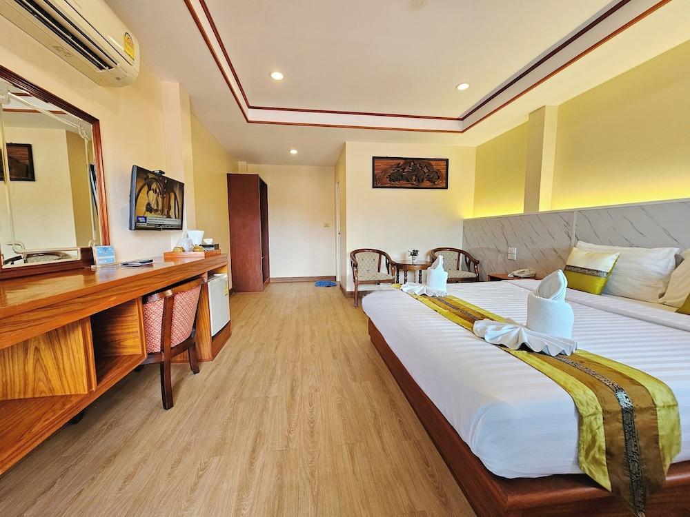 Phaithong Sotel Resort Room Type - Bungalow with Garden View Phaithong Sotel Resort Room Type - Bungalow with Garden View