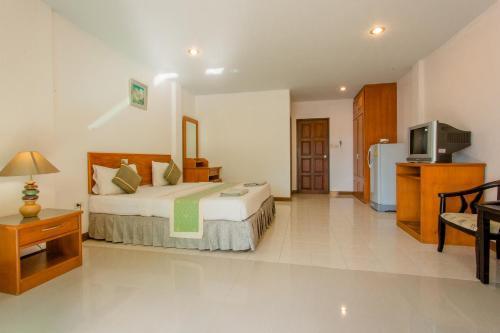 Surin Sunset Hotel - SHA Room Type - Double Room with Balcony