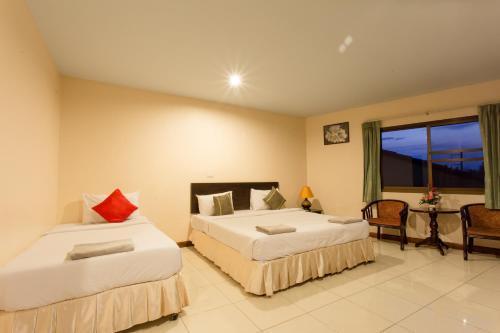 Surin Sunset Hotel - SHA Room Type - Triple Room with Balcony