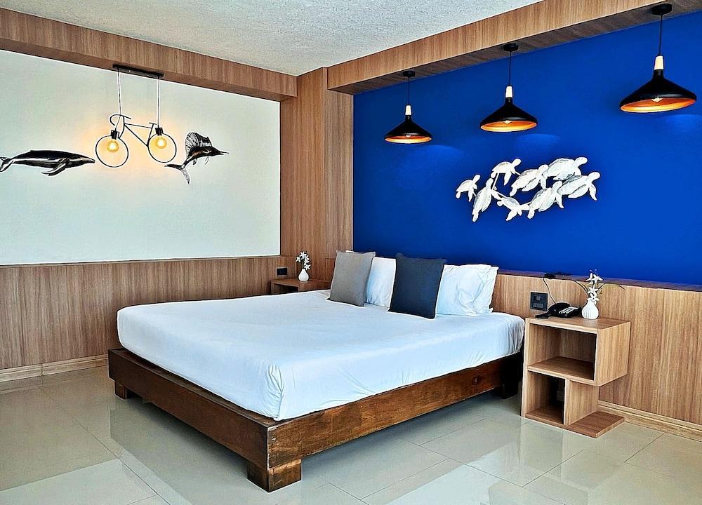 The Sixteenth Naiyang Beach Hotel Room Type - Junior Suite - Free Airport Shuttle The Sixteenth Naiyang Beach Hotel Room Type - Junior Suite - Free Airport Shuttle