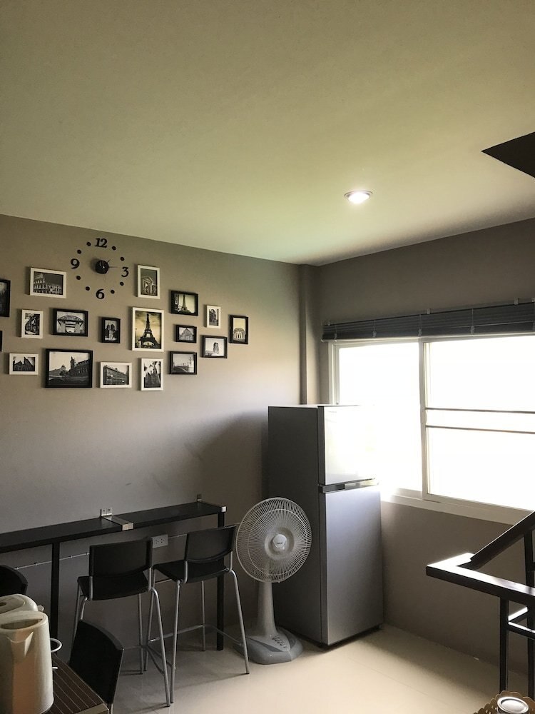 Hubb Hostel Phuket Airport - Tap to explore photos