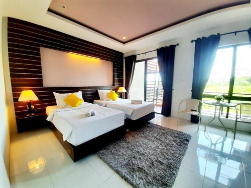 Purimas Resortel - Tap to explore photos
