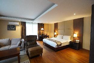 Ariya Hotel - Tap to explore photos