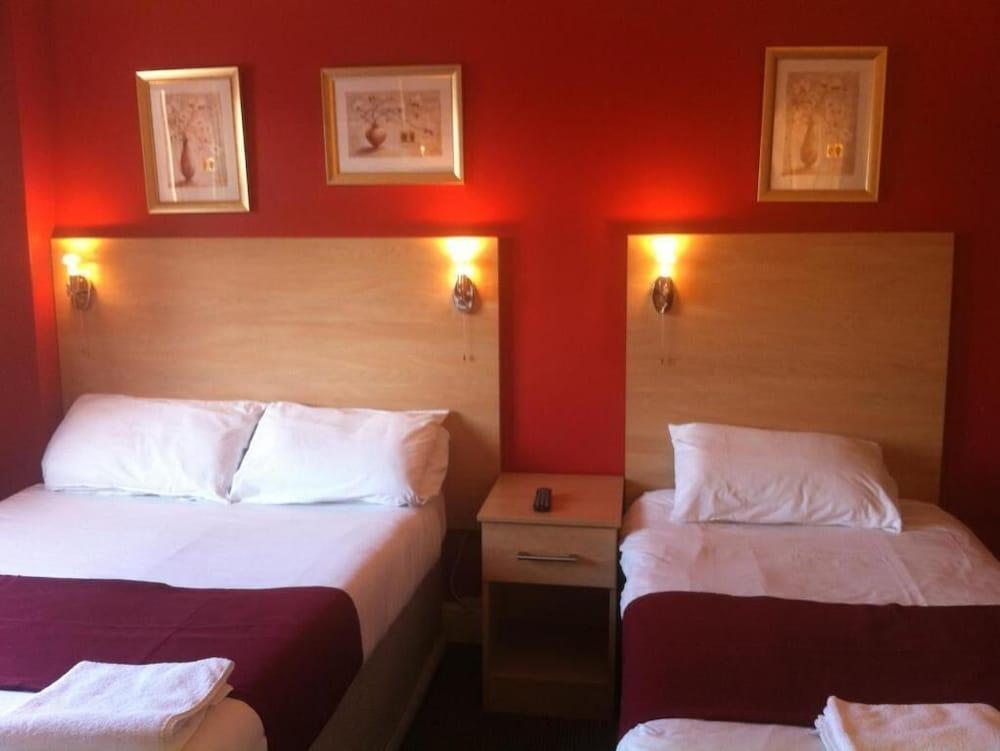 City Inn Express Hotel Room Type - Standard Triple Room