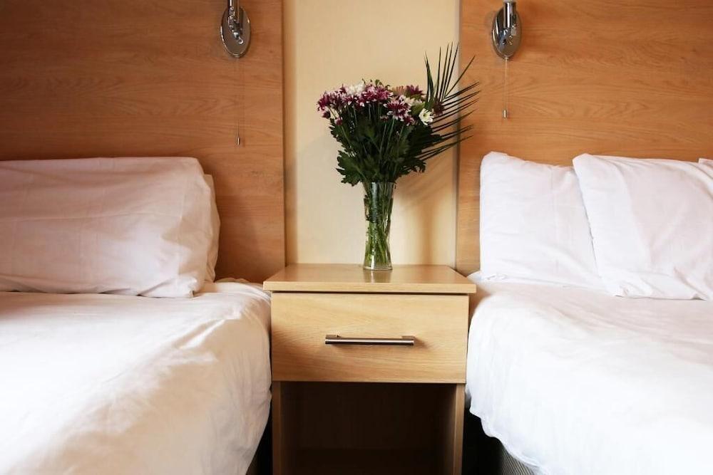 City Inn Express Hotel Room Type - Standard Twin Room