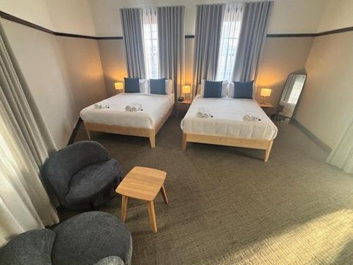 Strathfield Hotel Room Type - 2 Queen Beds Ensuite Bathroom