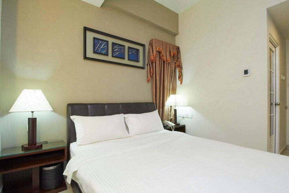 Kepong Hotel Room Type - Standard Double Room