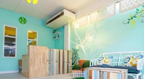 Kamin Bird Hostel - Tap to explore photos