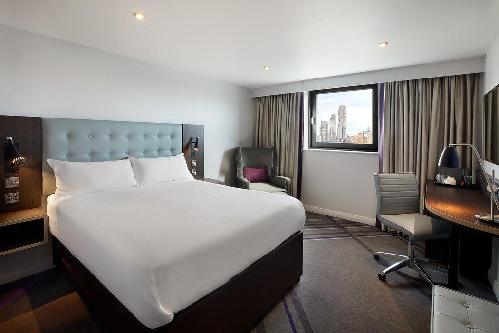 Premier Inn London Hackney - Tap to explore photos