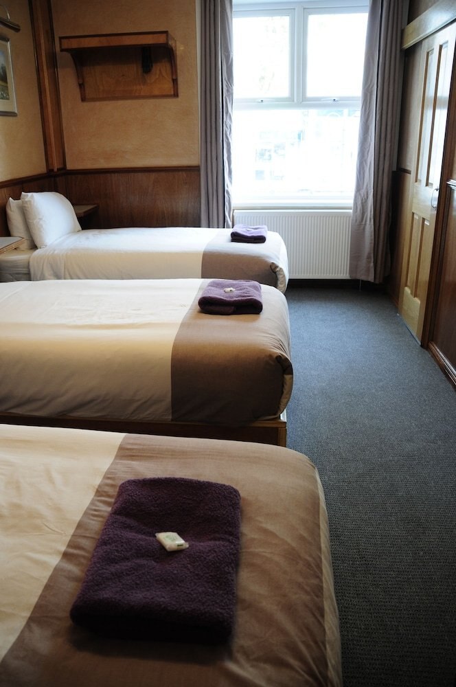 Cricklewood Lodge Hotel Room Type - Triple Room