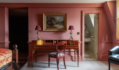 Batty Langley's Room Type - Luxury Double Room
