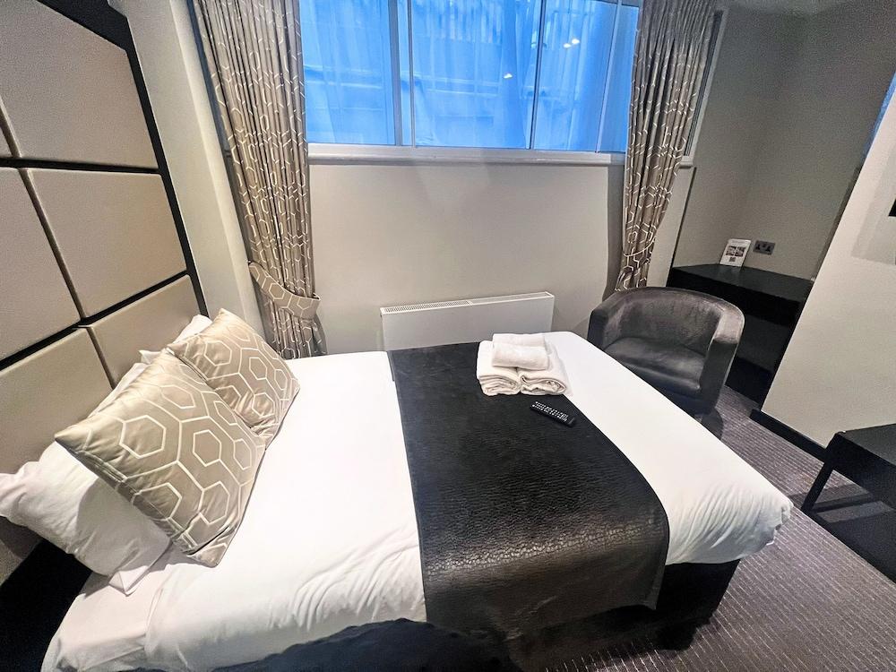 Great St Helen Hotel Room Type - Double Lower Ground